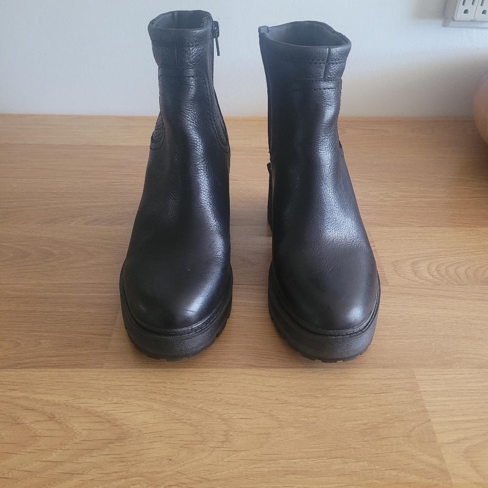 Zodiac leather boots